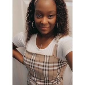 Meet your Posher, Angella